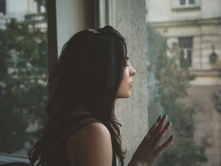 Depresyon mu, Hüzün mü? İkisi Arasındaki Farkı Nasıl Anlarsınız? konulu yazının görseli