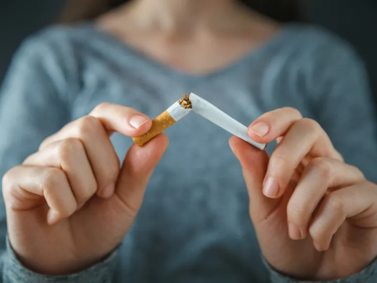 Sigara Bırakmak Neden Bu Kadar Zor? Nikotin Bağımlılığının Psikolojisi konulu yazının görseli